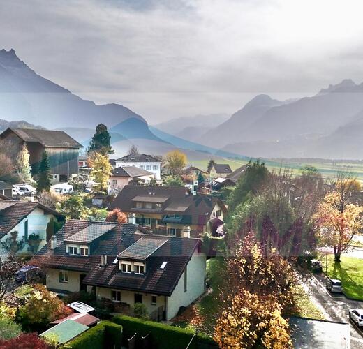 Belle villa jumelle, de 6,5 pièces, idéale pour une famille.